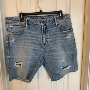 American Eagle AIRFLEX DISTRESSED LIGHT DENIM Cut Off Shorts 36 x7 Athletic Fit